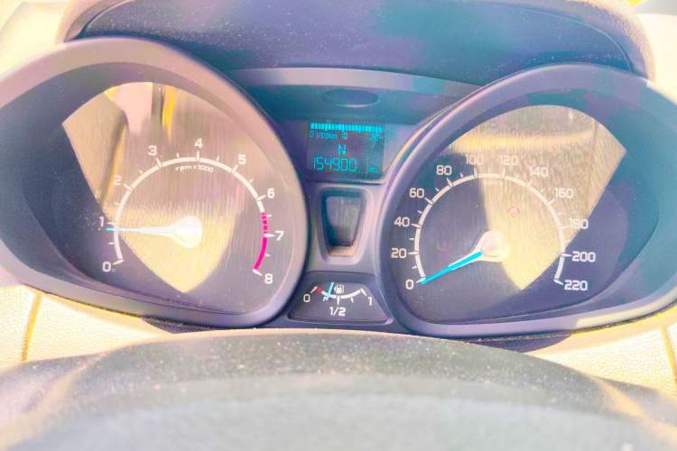 Used Ford EcoSport 2013 1.5L Automatic Fashion Model Instrument Cluster