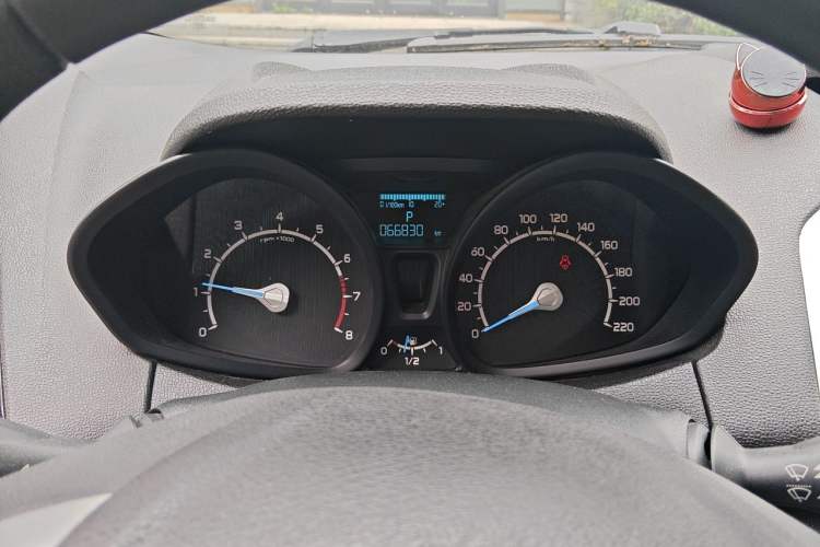 Used Ford EcoSport 2013 1.5L Automatic Fashion Model Instrument Cluster