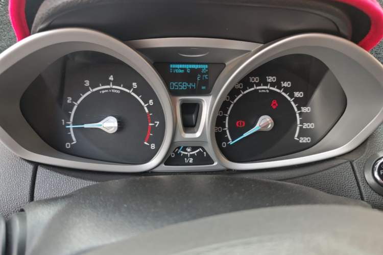 Used Ford EcoSport 2013 1.5L Manual Luxury Model Instrument Cluster