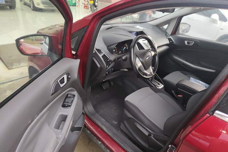 Used Ford EcoSport 2013 1.5L Automatic Fashion Model Interior 3