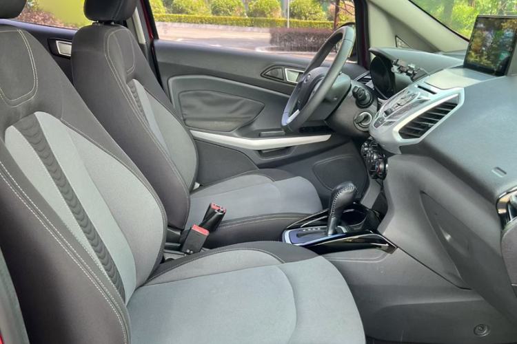 Used Ford EcoSport 2013 1.5L Automatic Fashion Model Interior 3