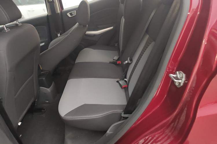 Used Ford EcoSport 2013 1.5L Automatic Fashion Model Interior 4