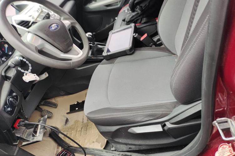 Used Ford EcoSport 2013 1.5L Manual Fashion Model Left Front Seat