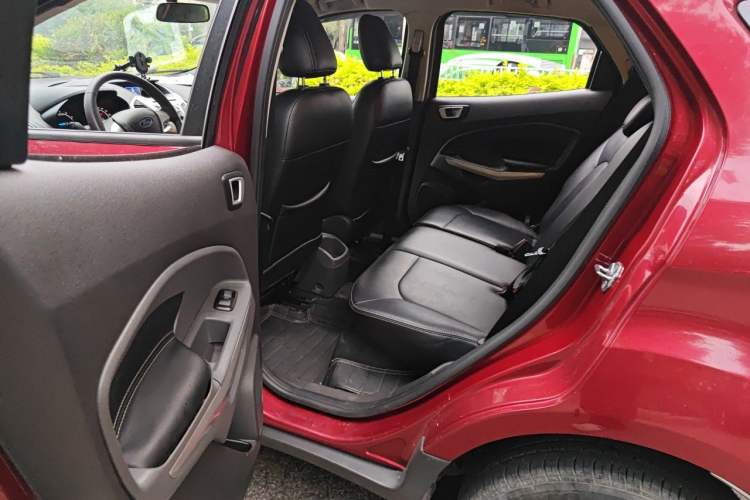 Used Ford EcoSport 2013 1.5L Automatic Fashion Model Left Rear Seat