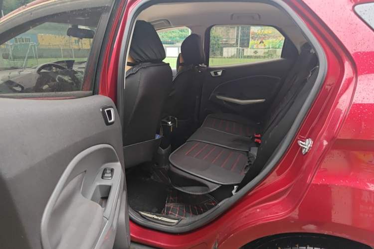 Used Ford EcoSport 2013 1.5L Automatic Fashion Model Left Rear Seat