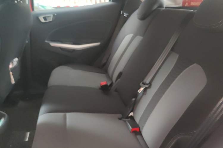 Used Ford EcoSport 2013 1.5L Automatic Fashion Model Left Rear Seat