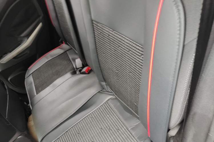 Used Ford EcoSport 2013 1.5L Manual Fashion Model Left Rear Seat