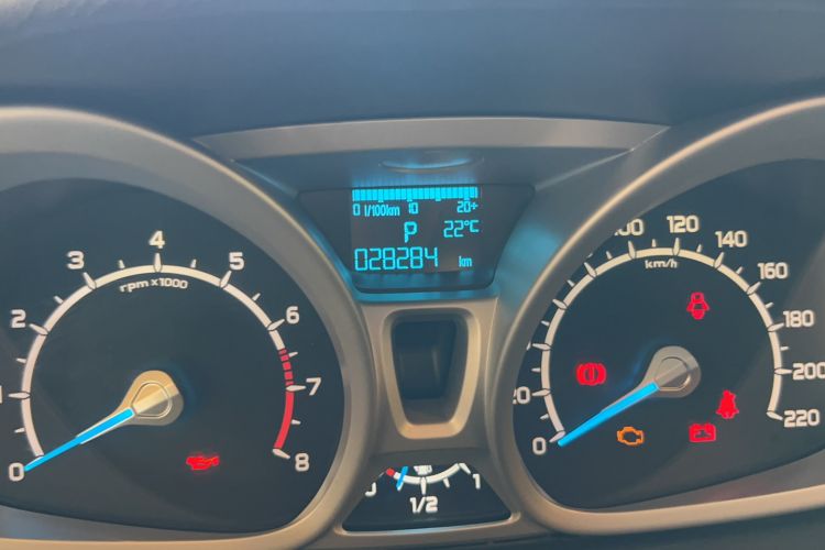 Used Ford EcoSport 2013 1.5L Automatic Prestige Model Odometer Close Up