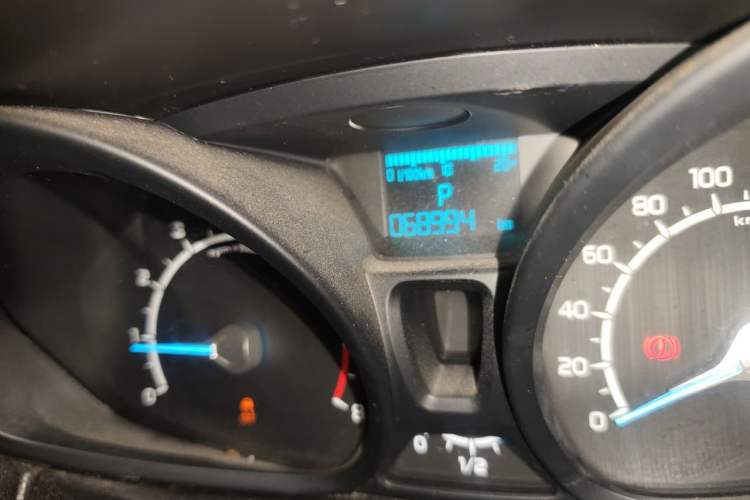 Used Ford EcoSport 2013 1.5L Automatic Fashion Model Odometer Close Up