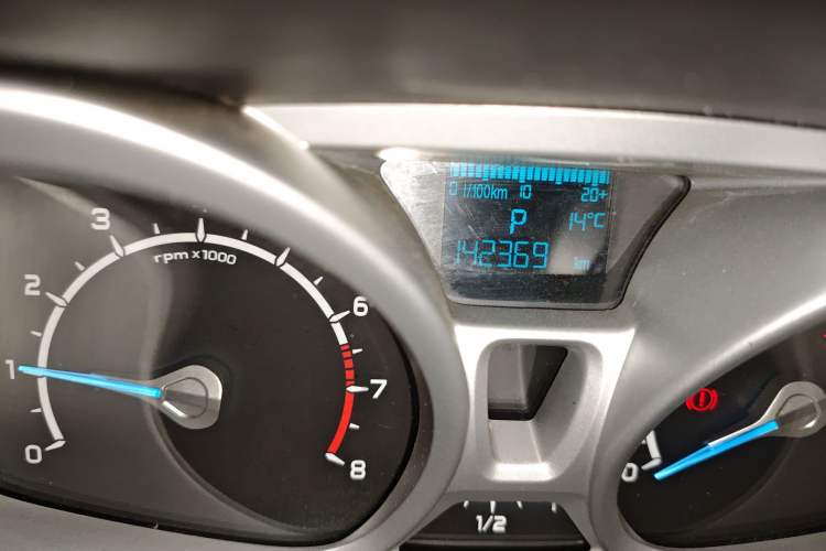 Used Ford EcoSport 2013 1.5L Automatic Prestige Model Odometer Close Up