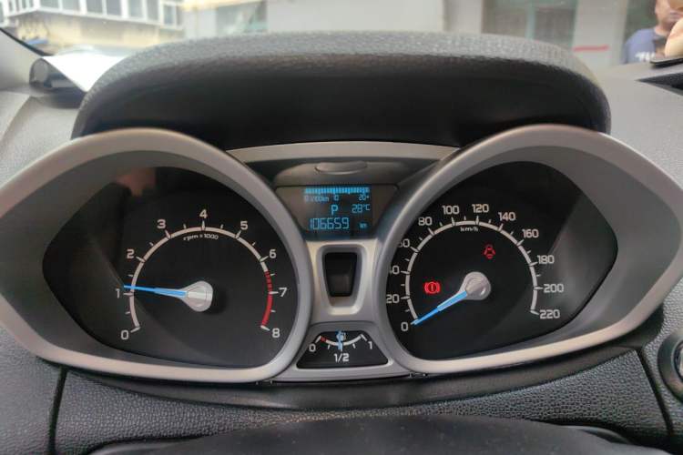 Used Ford EcoSport 2013 1.5L Automatic Prestige Model Odometer Close Up