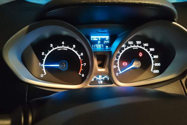 Used Ford EcoSport 2013 1.5L Automatic Prestige Model Odometer Close Up