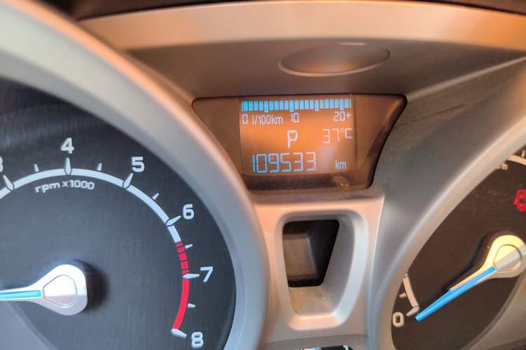 Used Ford EcoSport 2013 1.5L Automatic Prestige Model Odometer Close Up