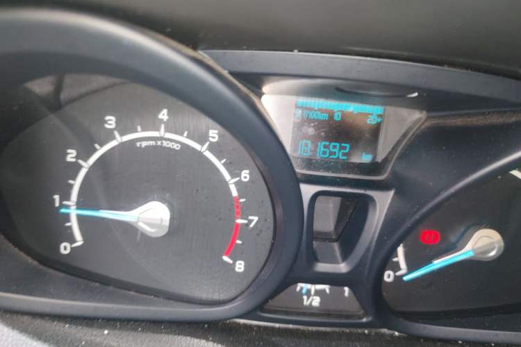 Used Ford EcoSport 2013 1.5L Manual Comfort Model Odometer Close Up