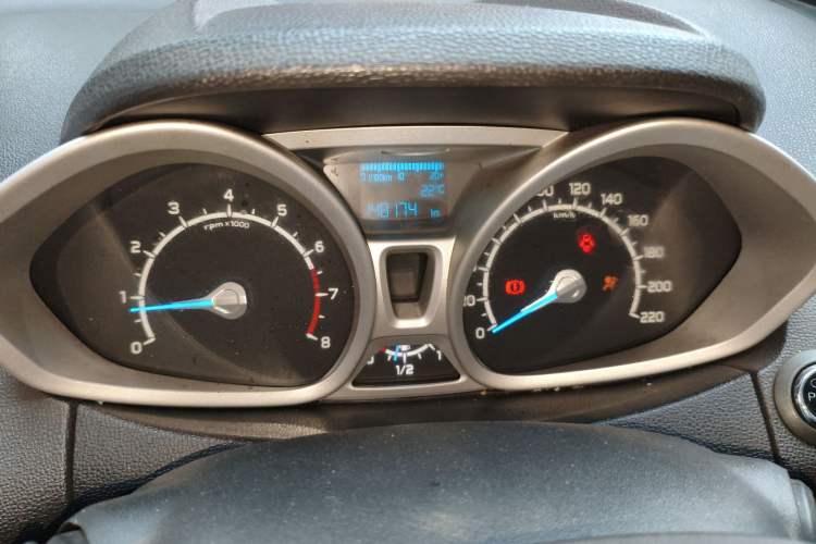 Used Ford EcoSport 2013 1.5L Manual Luxury Model Odometer Close Up