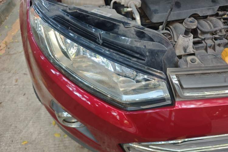 Used Ford EcoSport 2013 1.5L Automatic Prestige Model Right Front Headlight