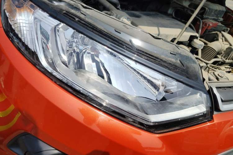 Used Ford EcoSport 2013 1.5L Automatic Fashion Model Right Front Headlight