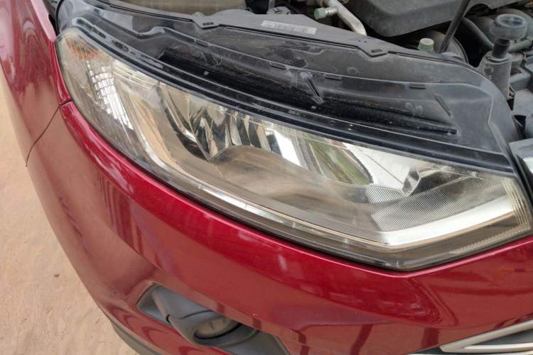 Used Ford EcoSport 2013 1.5L Automatic Fashion Model Right Front Headlight