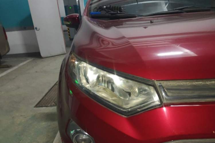 Used Ford EcoSport 2013 1.5L Automatic Prestige Model Right Front Headlight