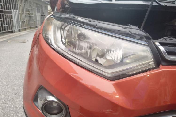Used Ford EcoSport 2013 1.5L Automatic Prestige Model Right Front Headlight