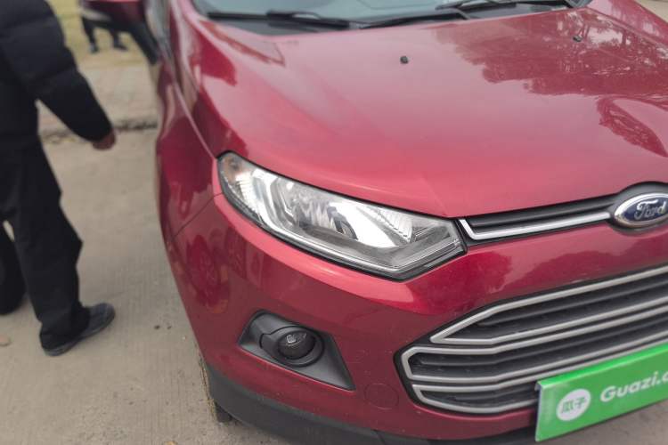 Used Ford EcoSport 2013 1.5L Automatic Fashion Model Right Front Headlight