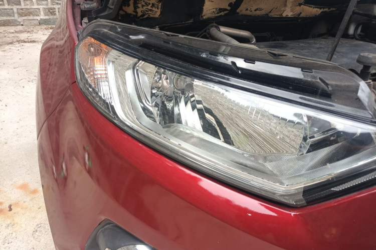Used Ford EcoSport 2013 1.5L Automatic Prestige Model Right Front Headlight