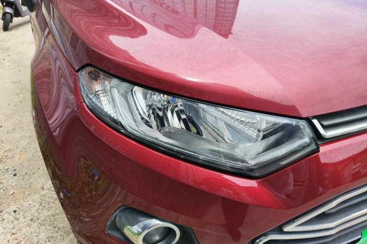 Used Ford EcoSport 2013 1.5L Automatic Prestige Model Right Front Headlight