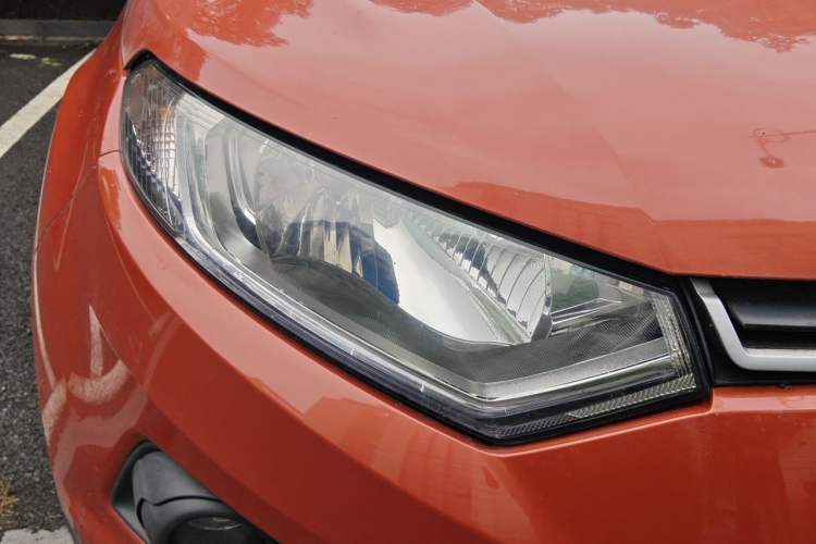 Used Ford EcoSport 2013 1.5L Automatic Fashion Model Right Front Headlight