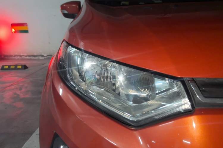 Used Ford EcoSport 2013 1.5L Automatic Prestige Model Right Front Headlight
