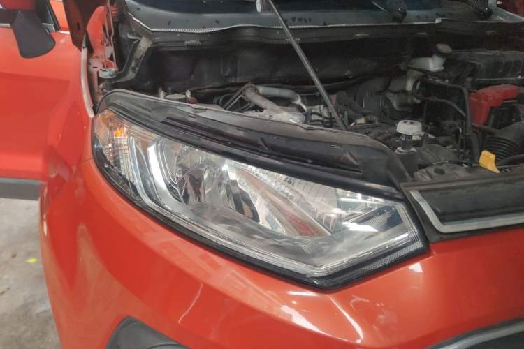 Used Ford EcoSport 2013 1.5L Automatic Fashion Model Right Front Headlight