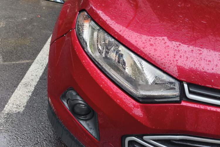 Used Ford EcoSport 2013 1.5L Automatic Fashion Model Right Front Headlight