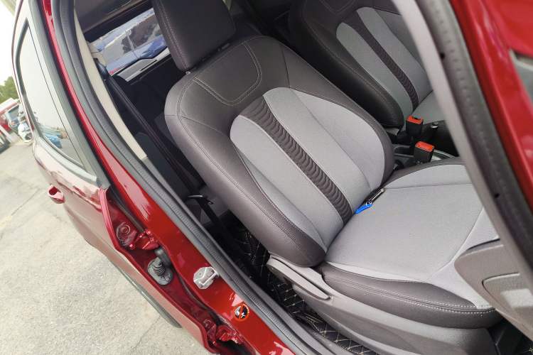 Used Ford EcoSport 2013 1.5L Automatic Fashion Model Right Front Seat