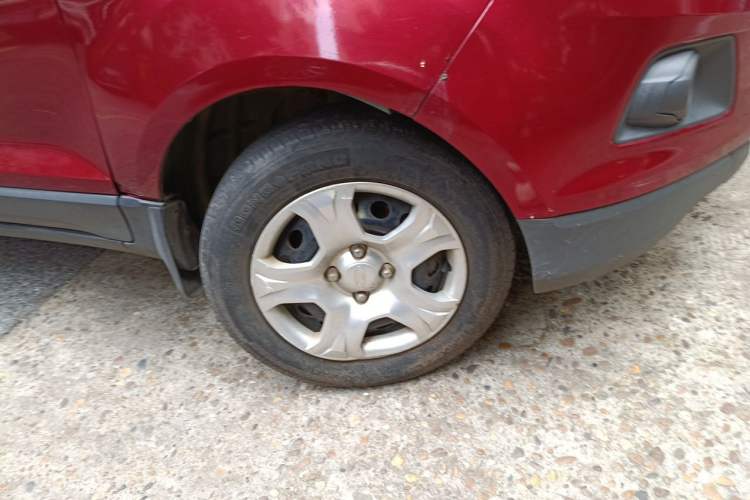 Used Ford EcoSport 2013 1.5L Manual Comfort Model Right Front Wheel Hub