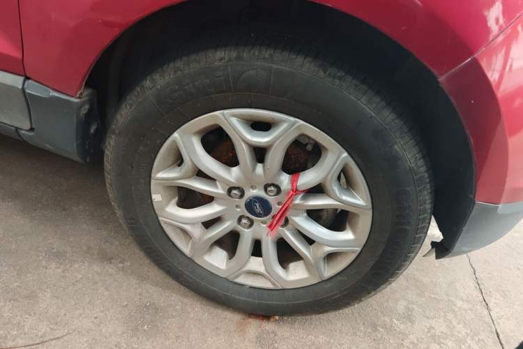 Used Ford EcoSport 2013 1.0L GTDi Manual Luxury Model Right Front Wheel Hub