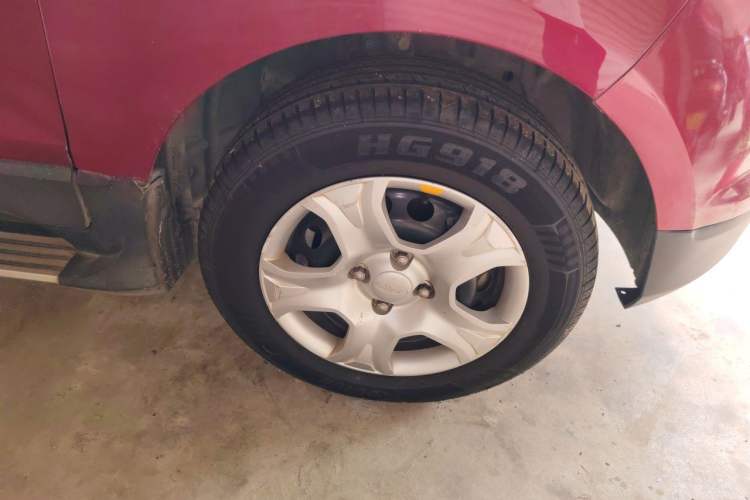 Used Ford EcoSport 2013 1.5L Manual Comfort Model Right Front Wheel Hub