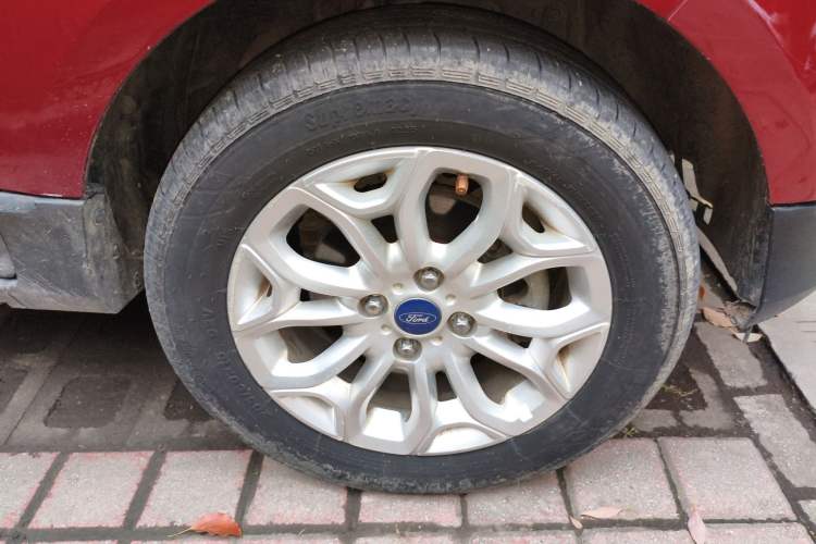 Used Ford EcoSport 2013 1.5L Manual Luxury Model Right Front Wheel Hub