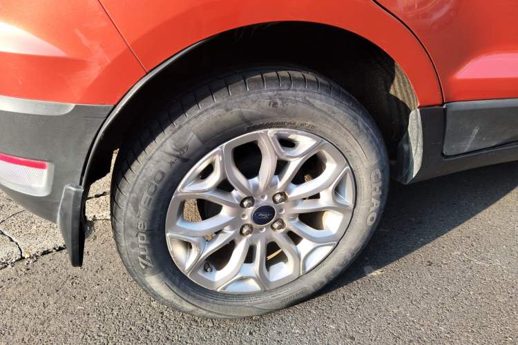 Used Ford EcoSport 2013 1.5L Manual Luxury Model Right Rear Wheel Hub