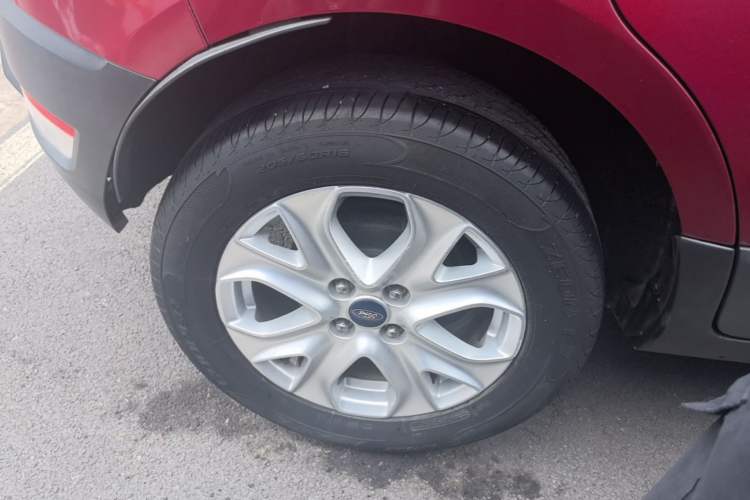 Used Ford EcoSport 2013 1.5L Automatic Fashion Model Right Rear Wheel Hub
