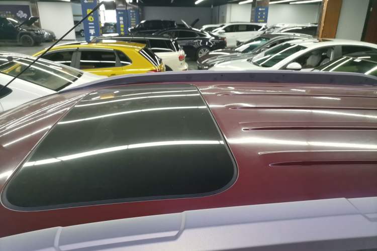 Used Ford EcoSport 2013 1.5L Automatic Prestige Model Roof