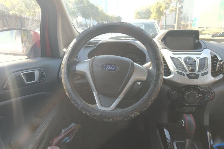 Used Ford EcoSport 2013 1.5L Automatic Fashion Model Steering Wheel
