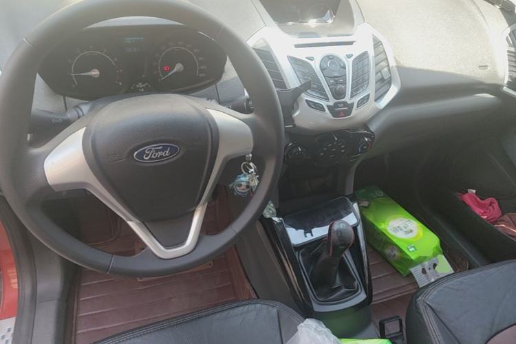 Used Ford EcoSport 2013 1.5L Manual Fashion Model Steering Wheel