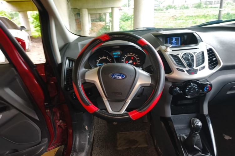 Used Ford EcoSport 2013 1.5L Manual Fashion Model Steering Wheel