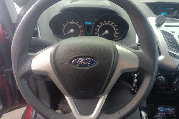 Used Ford EcoSport 2013 1.5L Manual Fashion Model Steering Wheel
