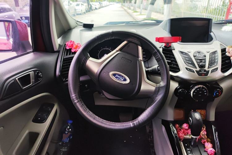 Used Ford EcoSport 2013 1.5L Automatic Fashion Model Steering Wheel