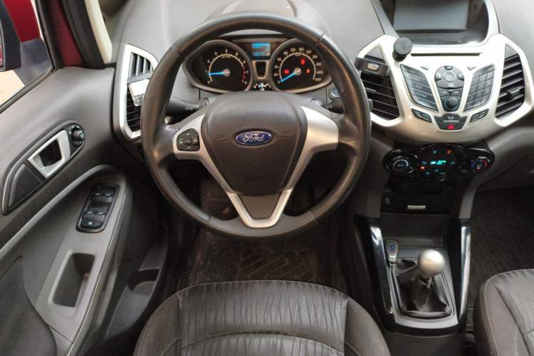 Used Ford EcoSport 2013 1.5L Manual Luxury Model Steering Wheel
