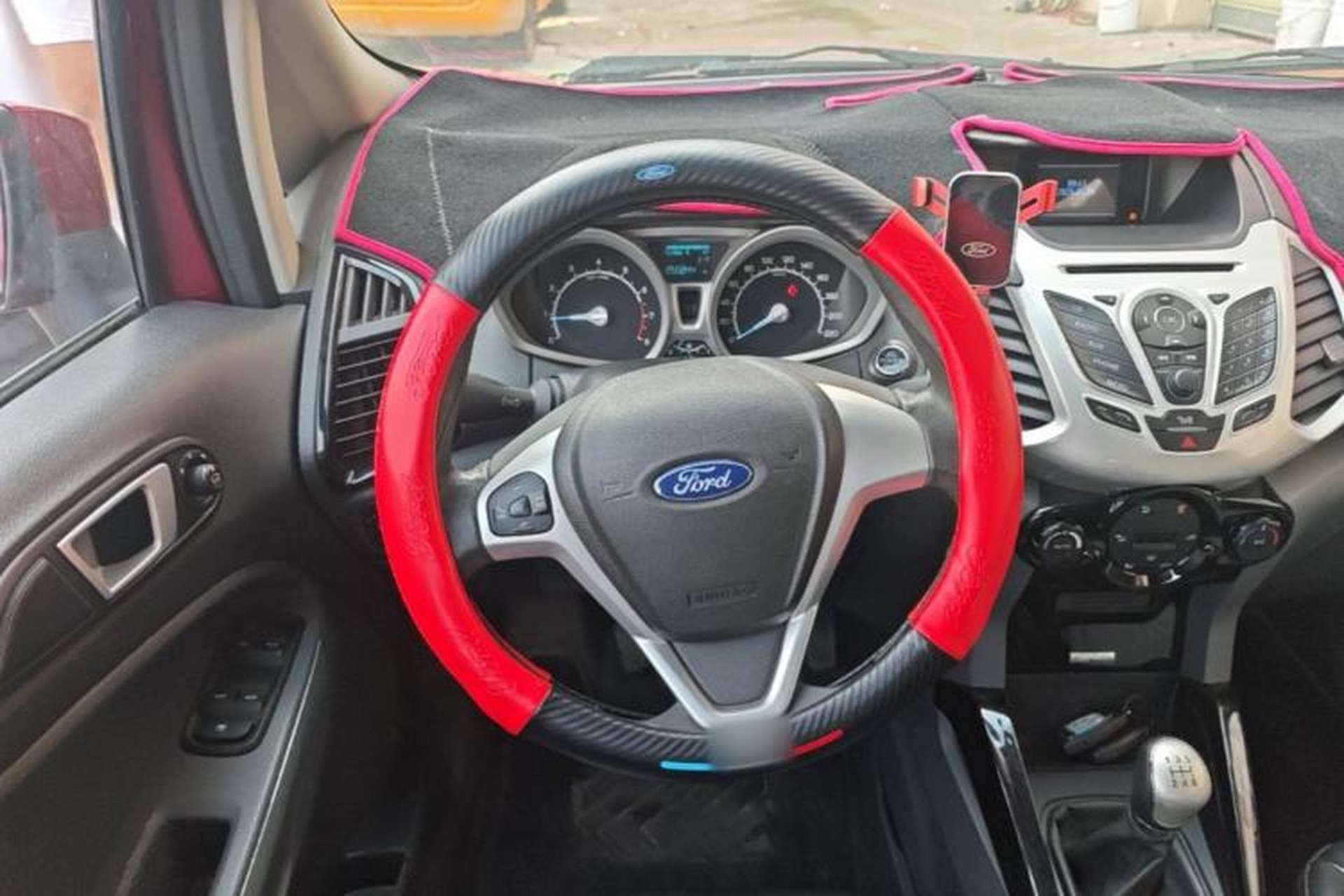 Used Ford EcoSport 2013 1.5L Manual Luxury Model Steering Wheel
