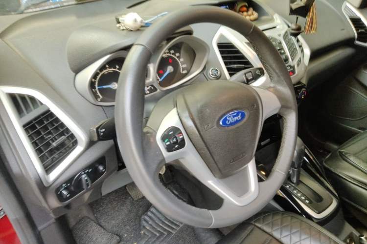 Used Ford EcoSport 2013 1.5L Automatic Prestige Model Steering Wheel