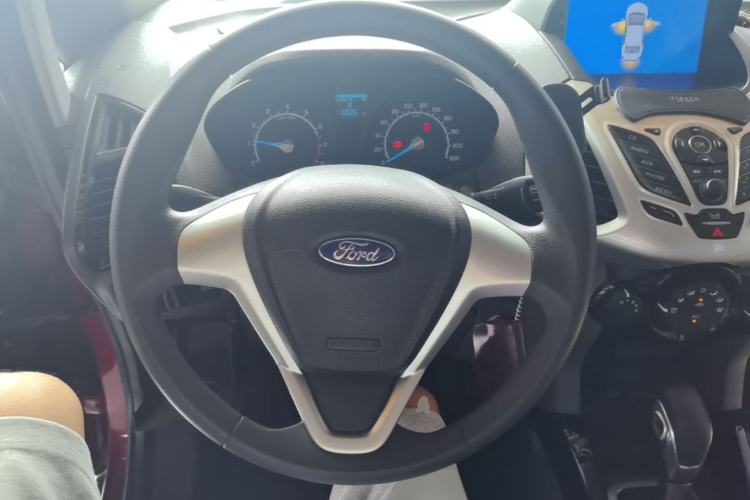 Used Ford EcoSport 2013 1.5L Automatic Fashion Model Steering Wheel
