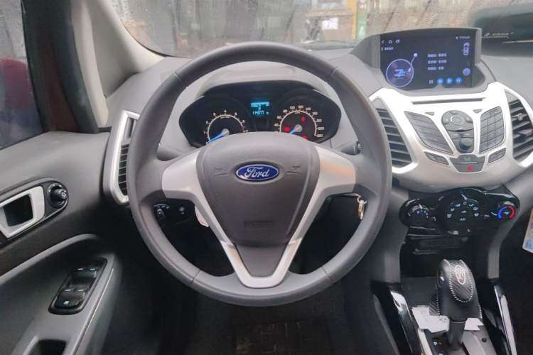Used Ford EcoSport 2013 1.5L Automatic Fashion Model Steering Wheel
