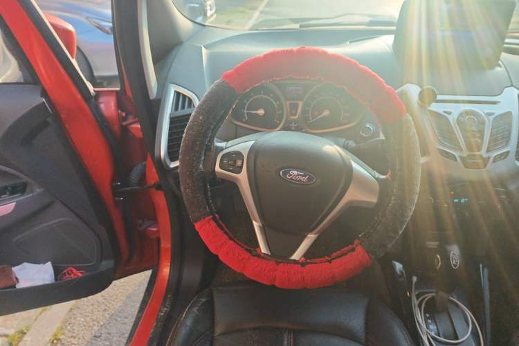 Used Ford EcoSport 2013 1.5L Automatic Prestige Model Steering Wheel
